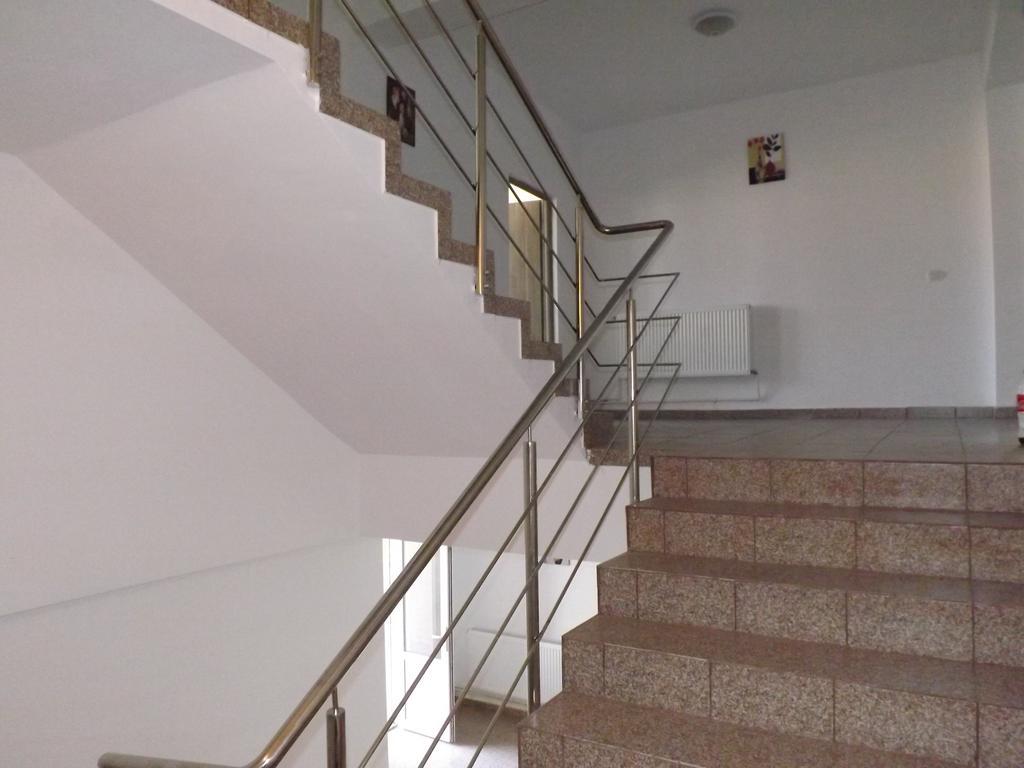 克拉奥华 Casa Dobrescu Centura De Nord酒店 外观 照片